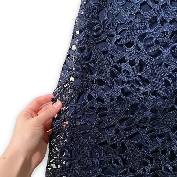 Alice + Olivia Clover Lace Guipure Navy Blue Cap Sleeve Mini Dress Size 4 - Picture 7 of 10